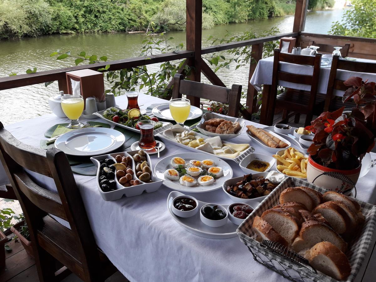 לינה וארוחת בוקר אגווה Vira Creek House מראה חיצוני תמונה